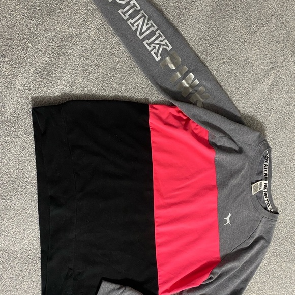 SOLD!!!!!! SIX Women’s Sweatshirts Bundle - Picture 13 of 13